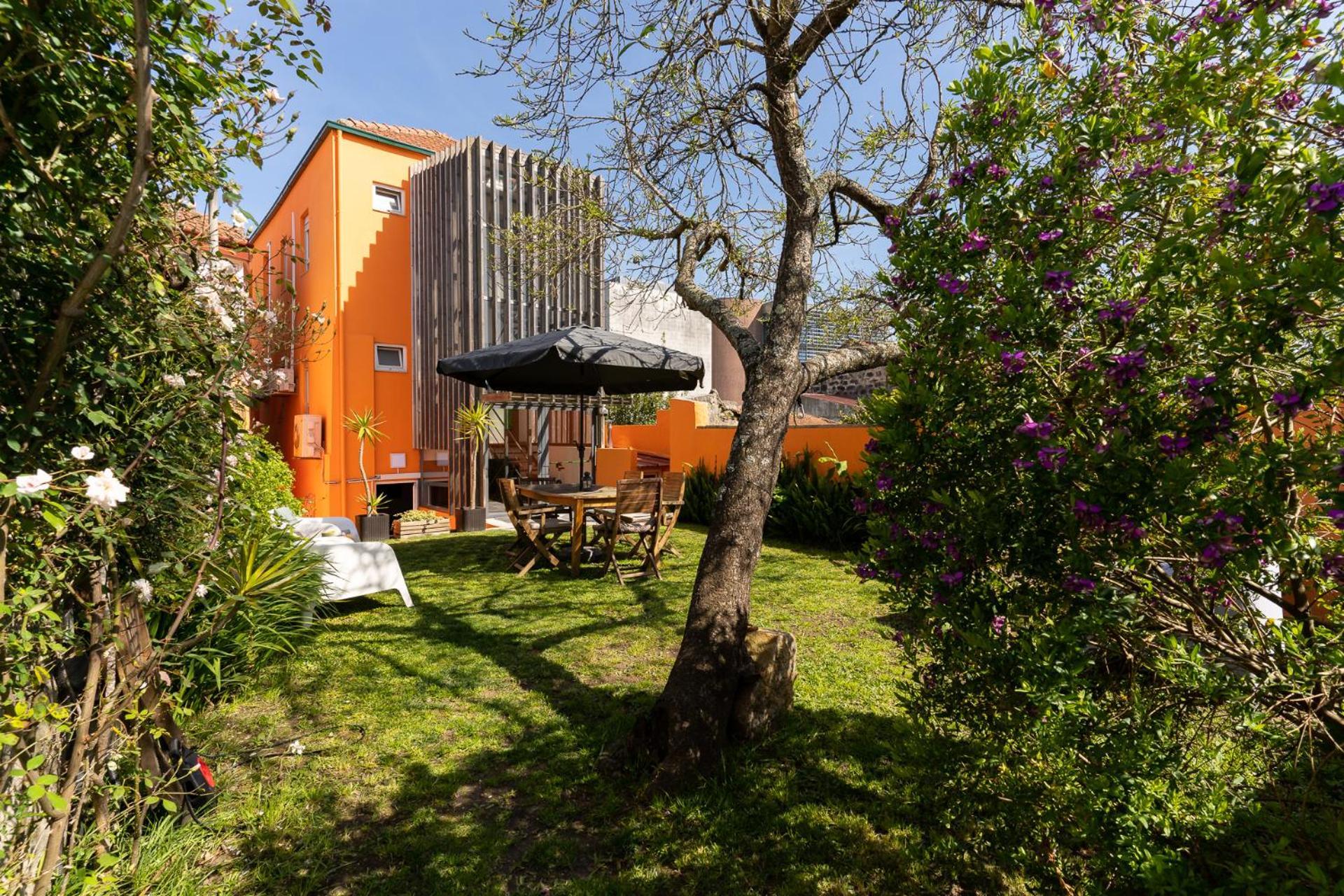 Peach Hostel & Suites Porto Exterior photo