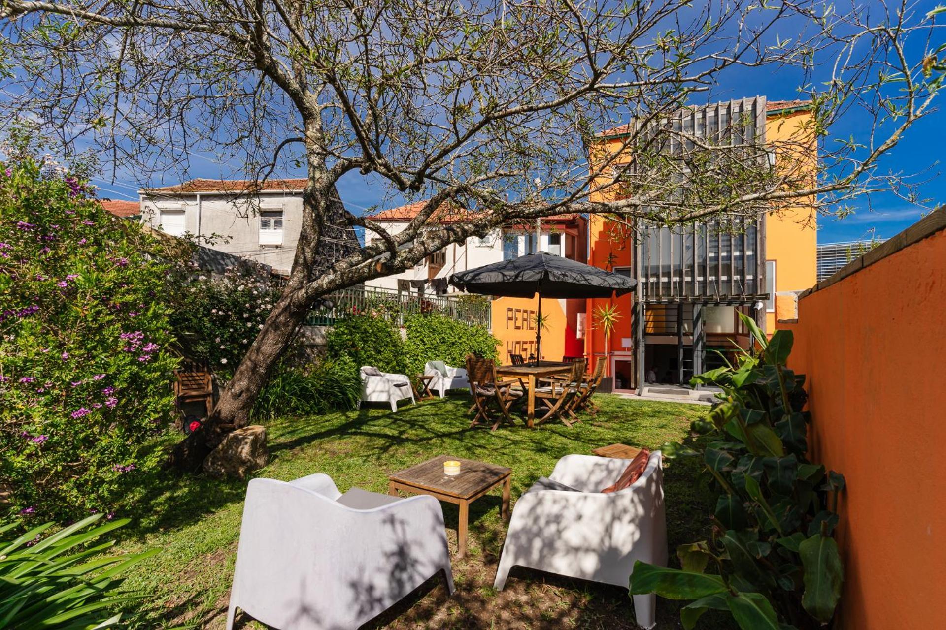Peach Hostel & Suites Porto Exterior photo