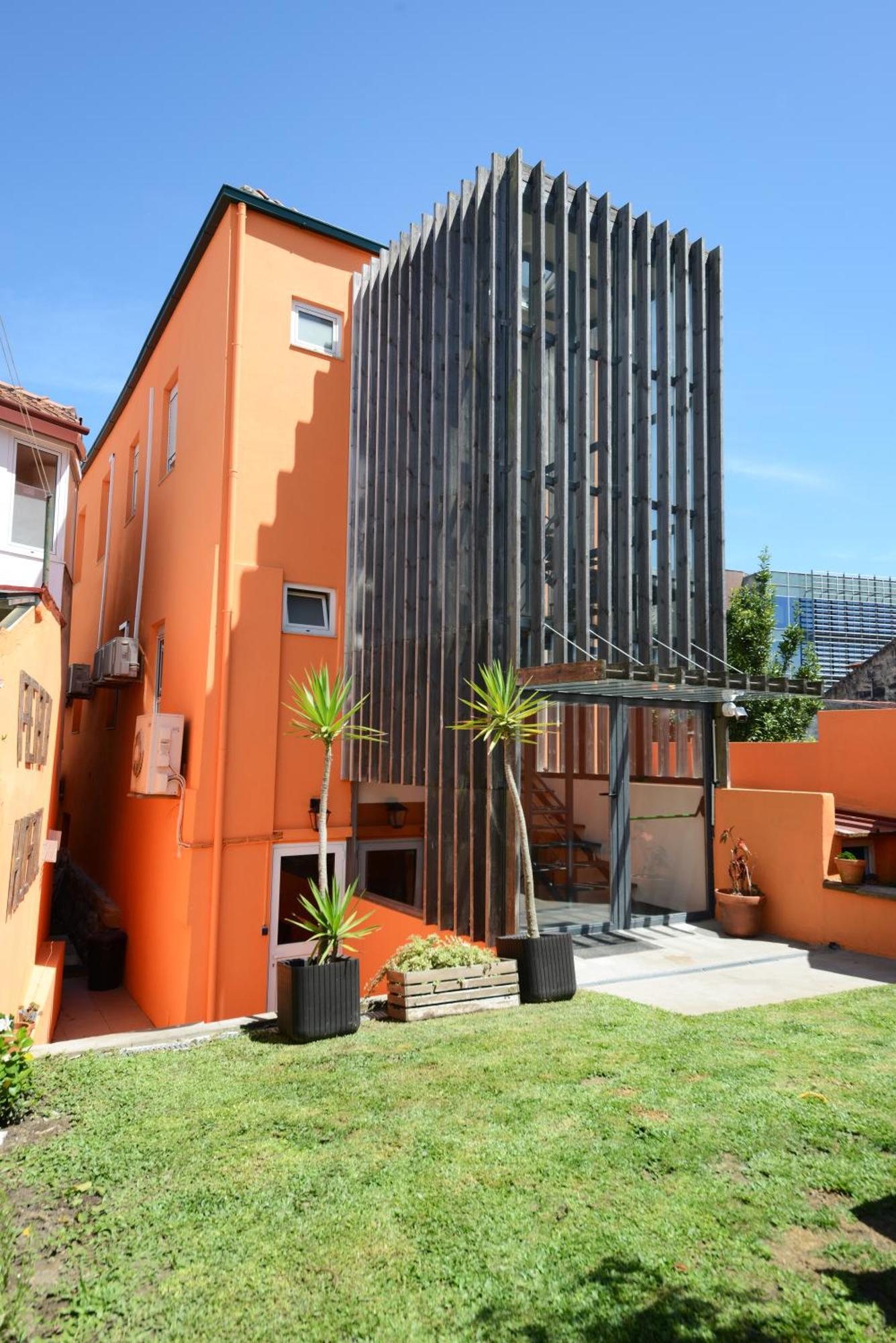 Peach Hostel & Suites Porto Exterior photo