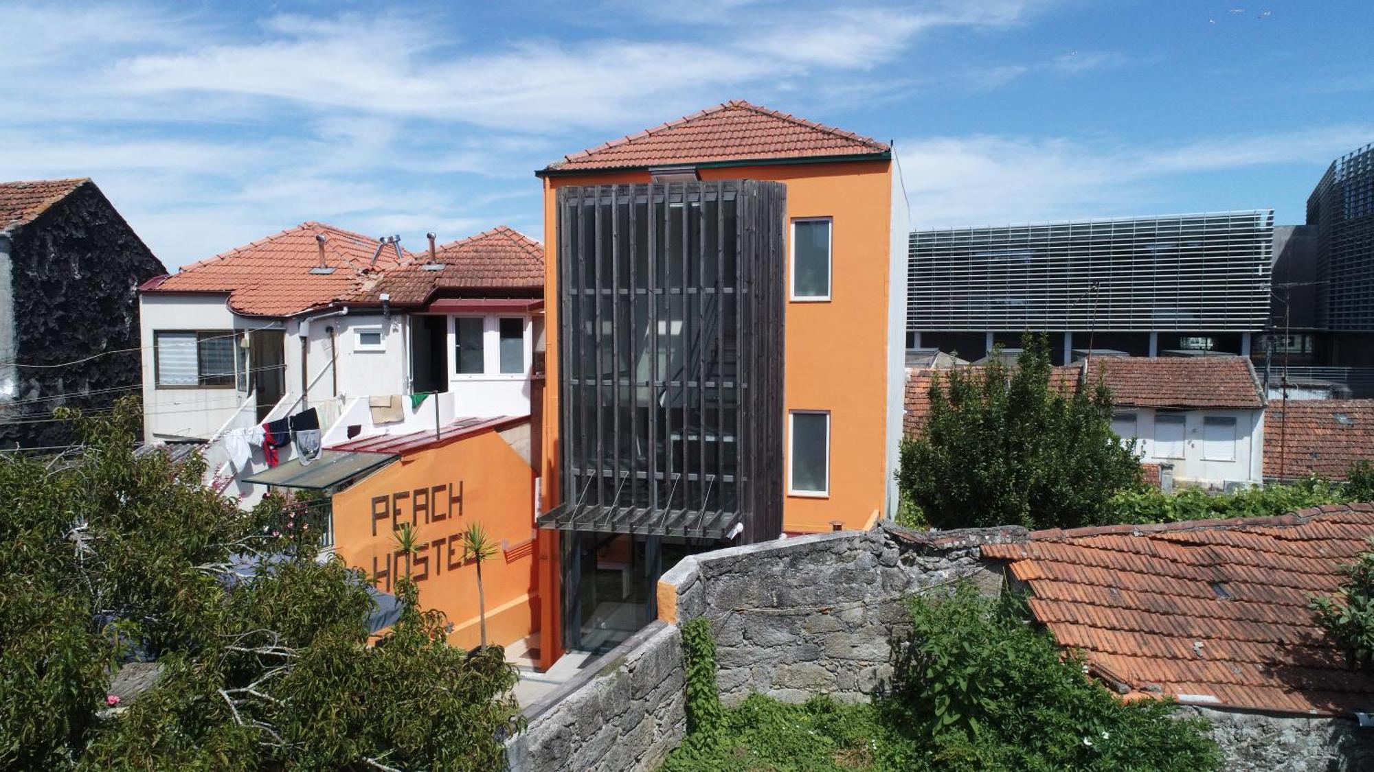 Peach Hostel & Suites Porto Exterior photo